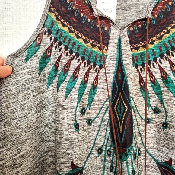 NWT NATIVE INSPIRED SHIFT DRESS WITH FEATHER/BEADS BY BESCA - SIZE MEDIUM - Picture 4 of 8